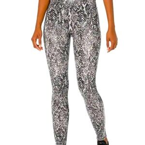 SPANX snakeskin leggings NWT size M